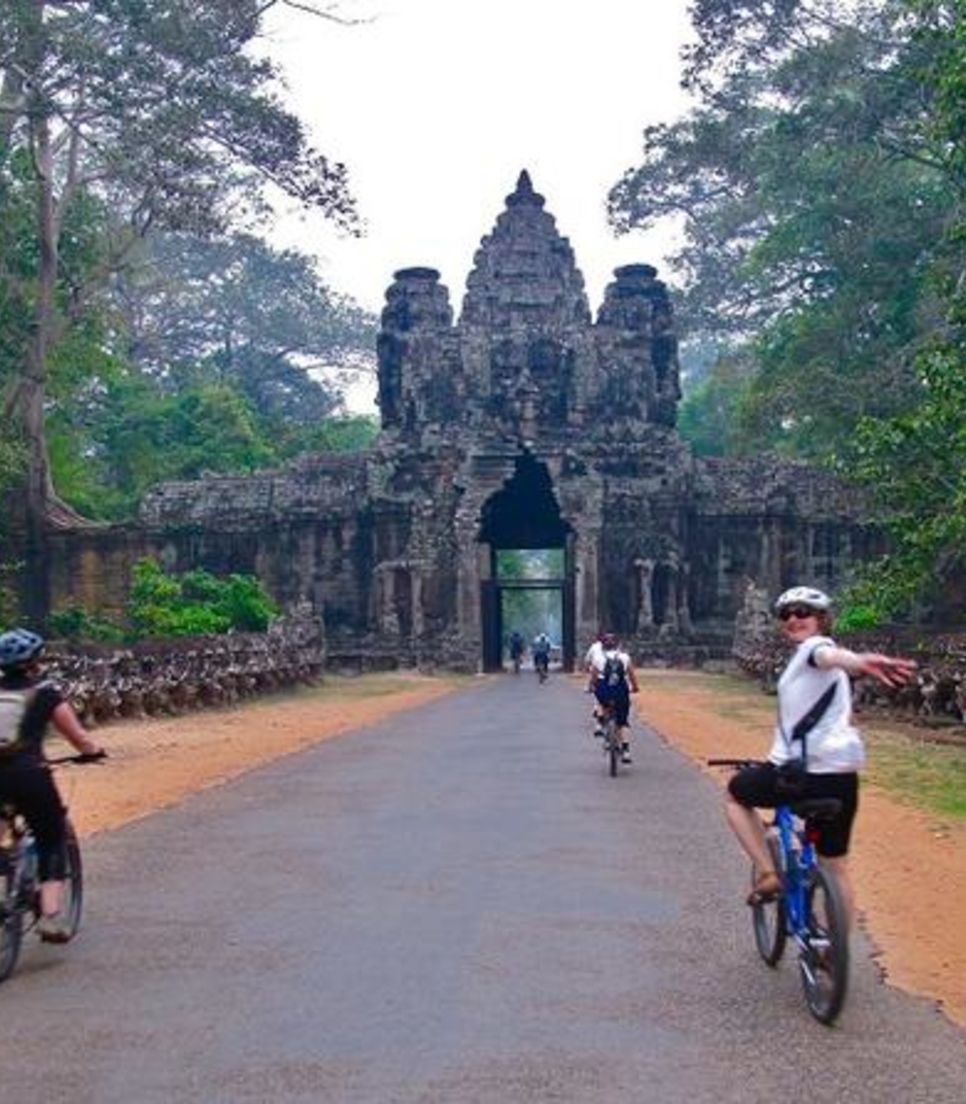 Hanoi Biking To Siem Reap Tour 13 Days